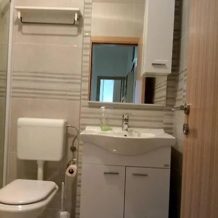 Soba S Pogledom Διαμέρισμα Τρέμπινιε