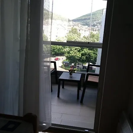 Apartman Soba S Pogledom *